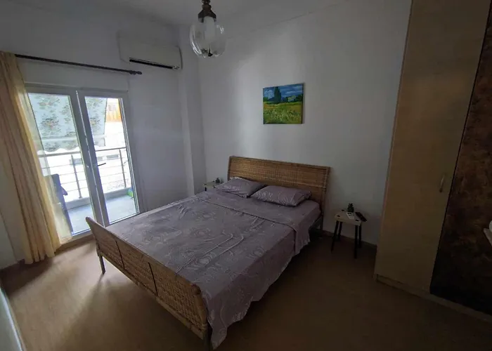 2 Bedroom Apartment For 4 People 42M From The Sea