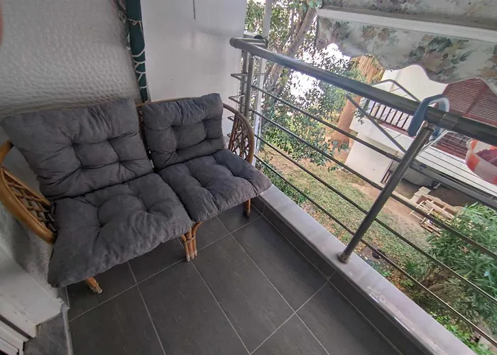 2 Bedroom Apartment For 4 People 42M From The Sea